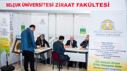 Selçuk Üniversitesinin Konya Tarım Fuarı’ndaki stantları yoğun ilgi görüyor